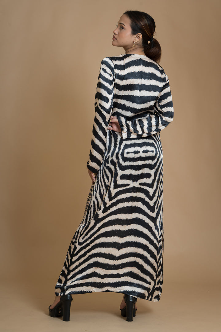 KEEPER OF BALACE SILK KAFTAN